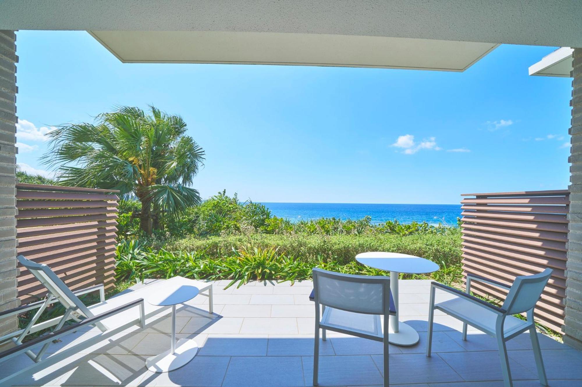 Halekulani Okinawa Hotel Onna Buitenkant foto